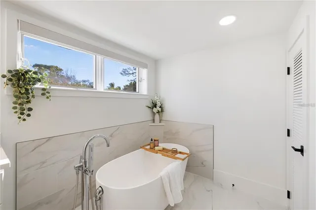 $13,500,000 | 4046 Higel Avenue, Sarasota, FL 34242