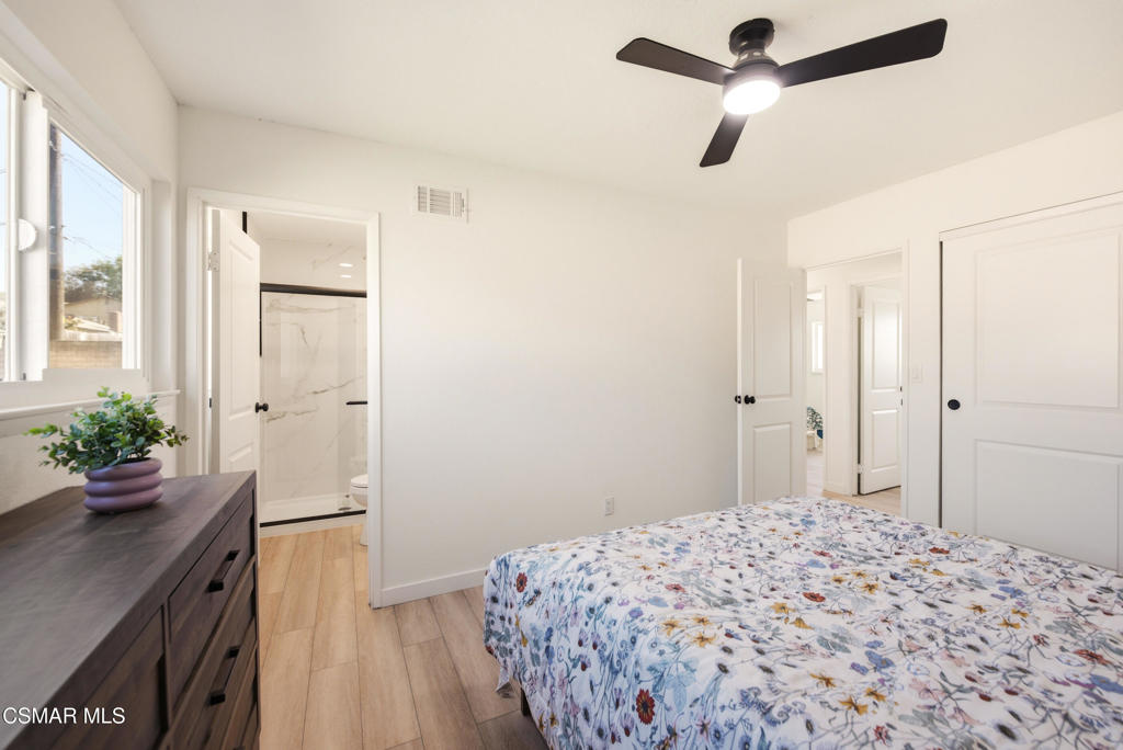 952 Moffatt Circle Simi Valley, CA 93065 - Photo 27 of 44