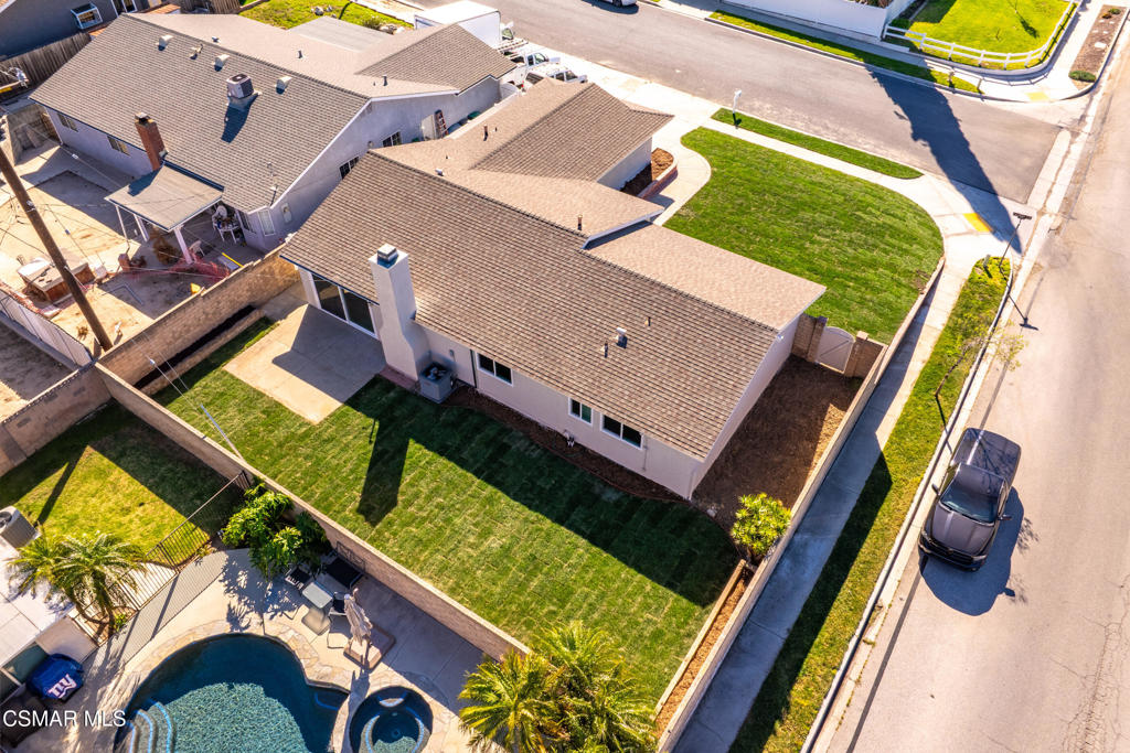 952 Moffatt Circle Simi Valley, CA 93065 - Photo 36 of 44