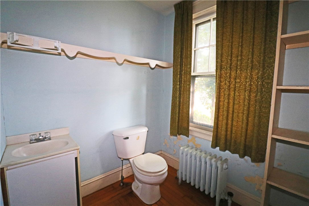 283 West Main Road Middletown, RI 02842 - Photo 26 of 35 Gallery Image 26