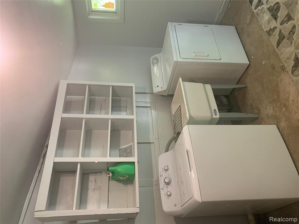 2186 Belsay Road Burton, MI 48519 - Photo 24 of 32