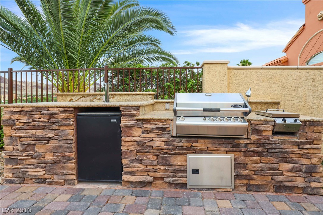 20 Vía Ravello Henderson, NV 89011 - Photo 10 of 35