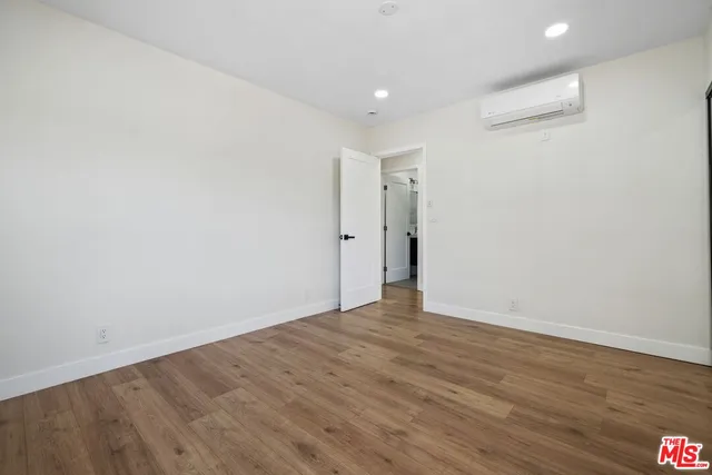 $3,700 | 21009 Saticoy Street, Canoga Park, CA 91304