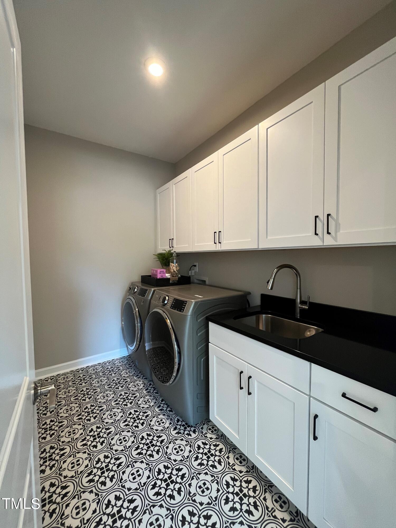 6112 Adecor Way Raleigh, NC 27617 - Photo 15 of 21 Barlow model laundry room