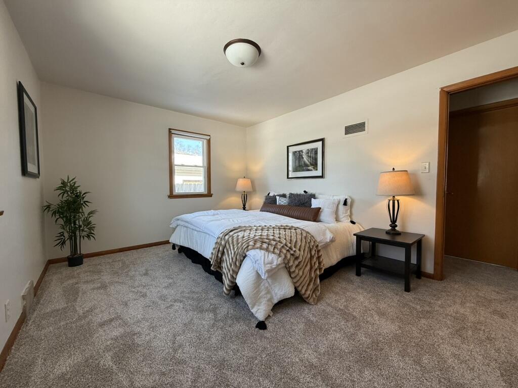 609 North Cedar Street Horicon, WI 53032 - Photo 13 of 25 888F258D-DDAE-443B-8885-81B8B6D0BC03_1_1