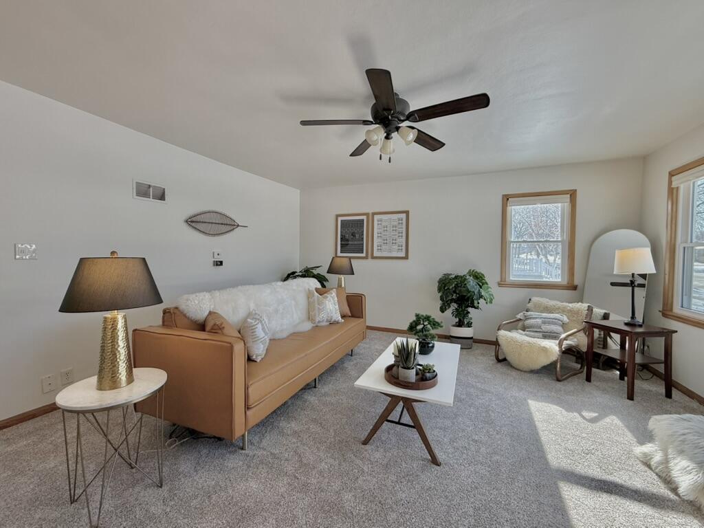 609 North Cedar Street Horicon, WI 53032 - Photo 2 of 25 E4A7CE9F-B99A-4989-94EE-A59CA27DF7F0_1_1