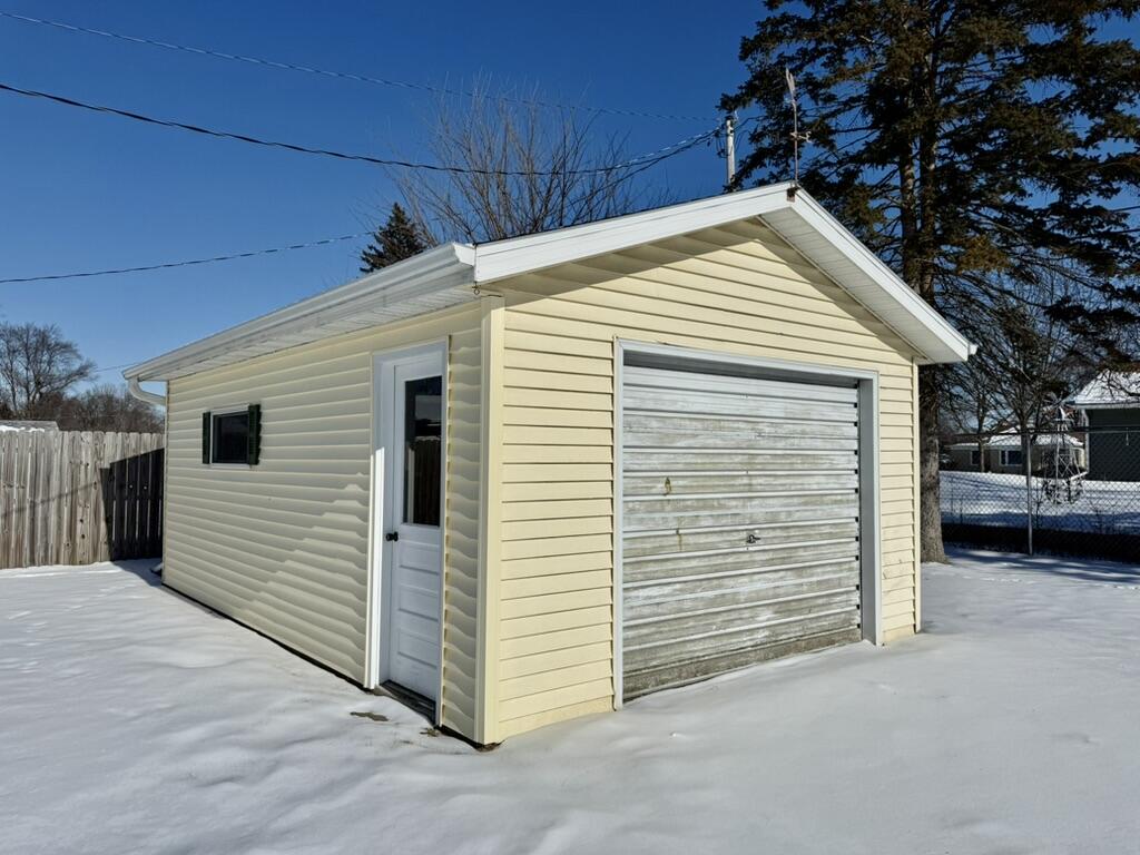 609 North Cedar Street Horicon, WI 53032 - Photo 23 of 25 40A2F00E-DAA4-48C0-B278-5F45C47488E8_1_1