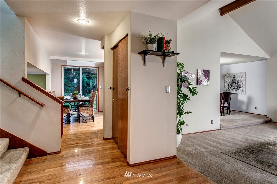 2220 Field Avenue Northeast Renton, WA 98059 - Photo 2 of 25