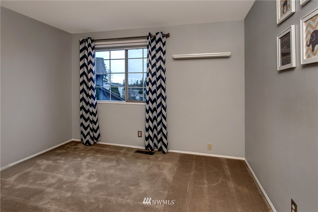 2220 Field Avenue Northeast Renton, WA 98059 - Photo 18 of 25
