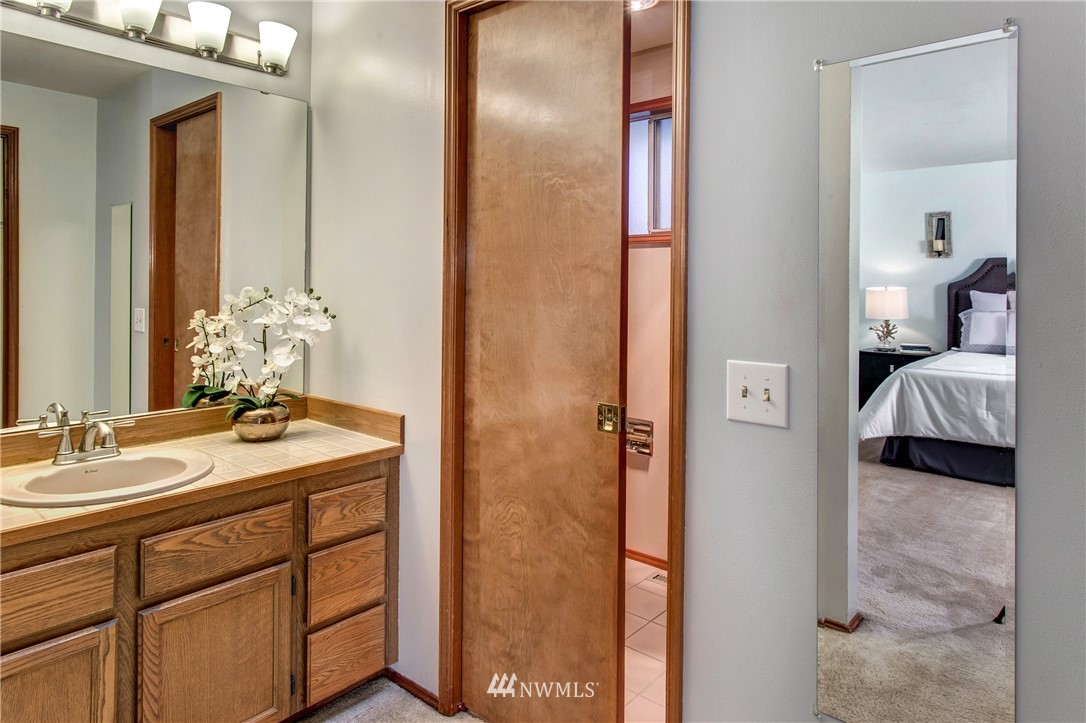 2220 Field Avenue Northeast Renton, WA 98059 - Photo 22 of 25