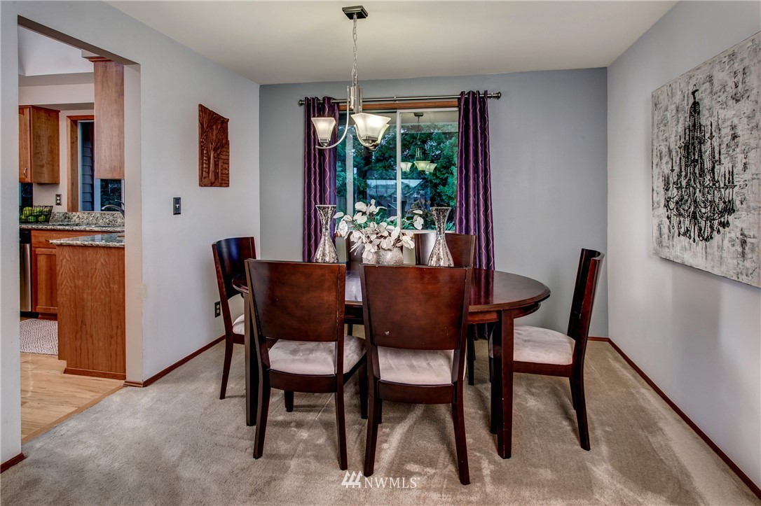 2220 Field Avenue Northeast Renton, WA 98059 - Photo 10 of 25