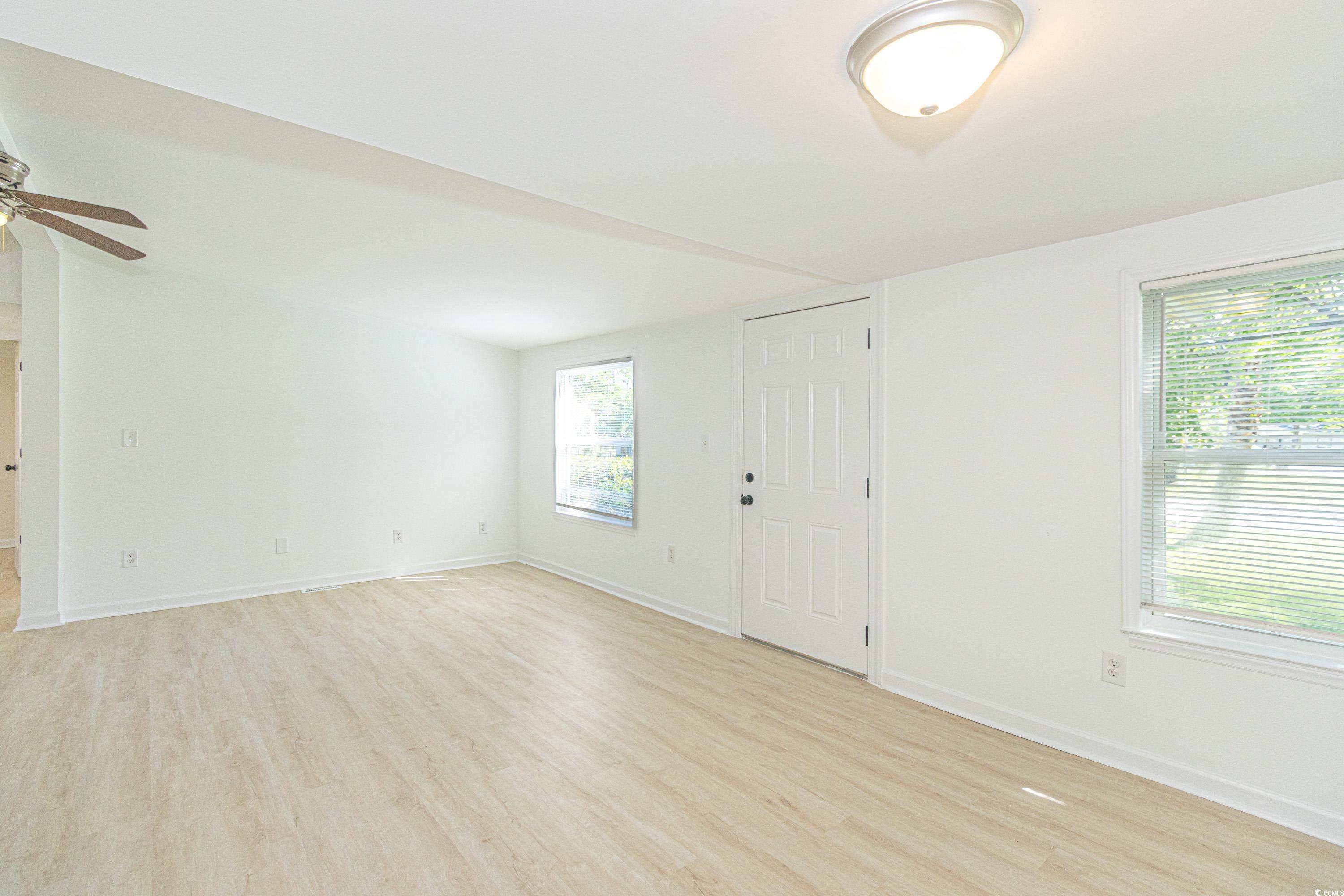 604 Reef Road Myrtle Beach, SC 29588 - Photo 10 of 40 Gallery Image 10