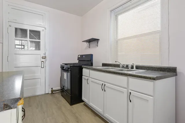 $469,000 | 7819 South Cornell Avenue, Chicago, IL 60649