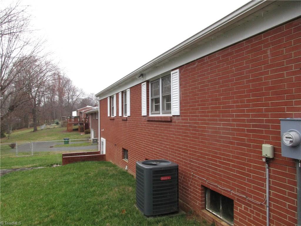 390 Academy Street Rural Hall, NC 27045 - Photo 5 of 27