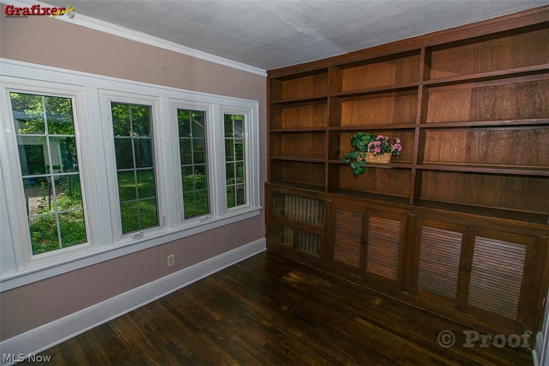 2204 Lamberton Road Cleveland, OH 44118 - Photo 5 of 19
