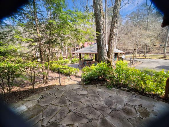 277 Hunters Ridge Road Mineral Bluff, GA 30559 - Photo 24 of 35 Community kitchen