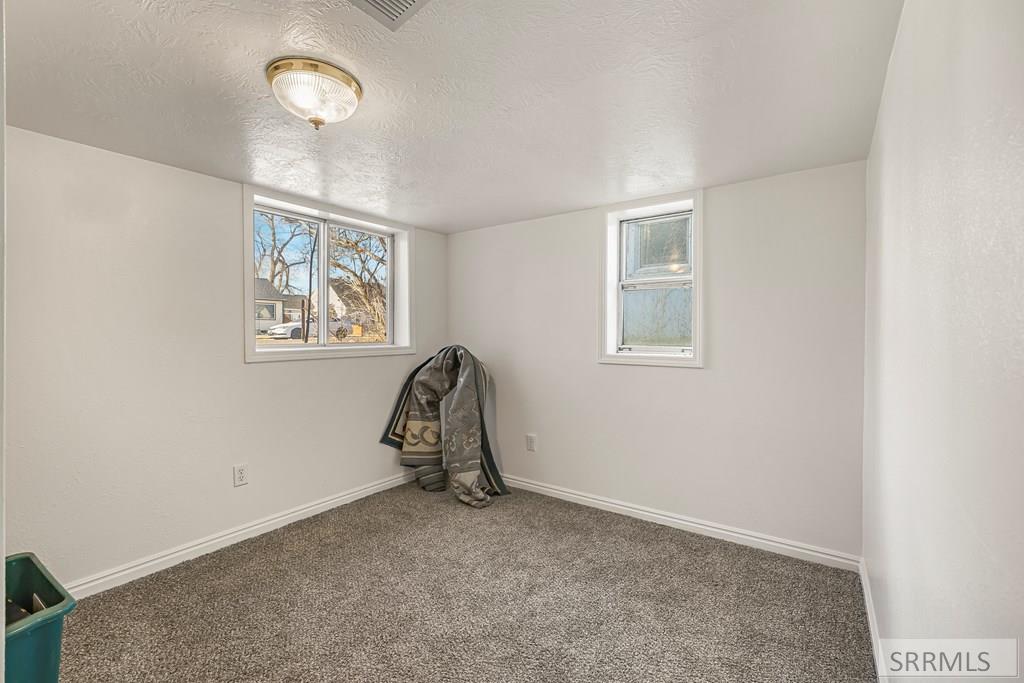 166 Washington Avenue Pocatello, ID 83201 - Photo 14 of 20