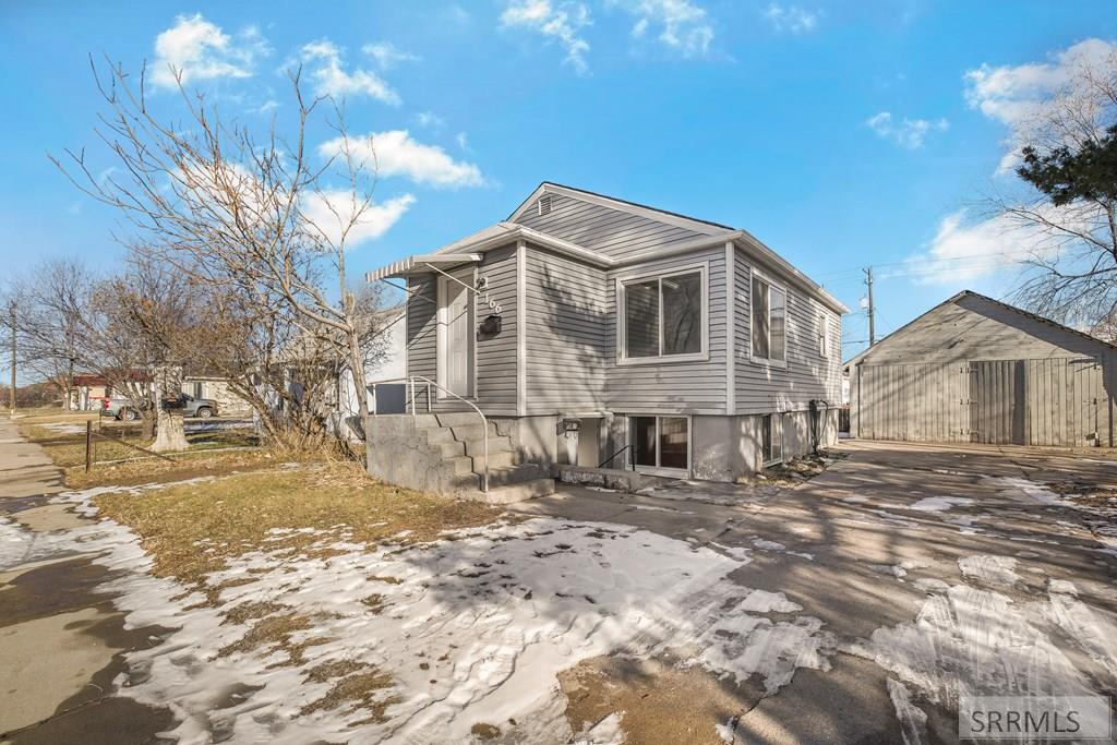 166 Washington Avenue Pocatello, ID 83201 - Photo 2 of 20