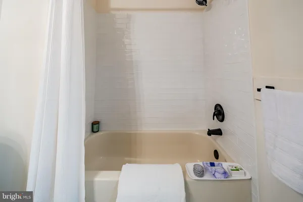$2,295 | 1005 Foxmeadow Drive, Unit CONDO 1005, Royersford, PA 19468
