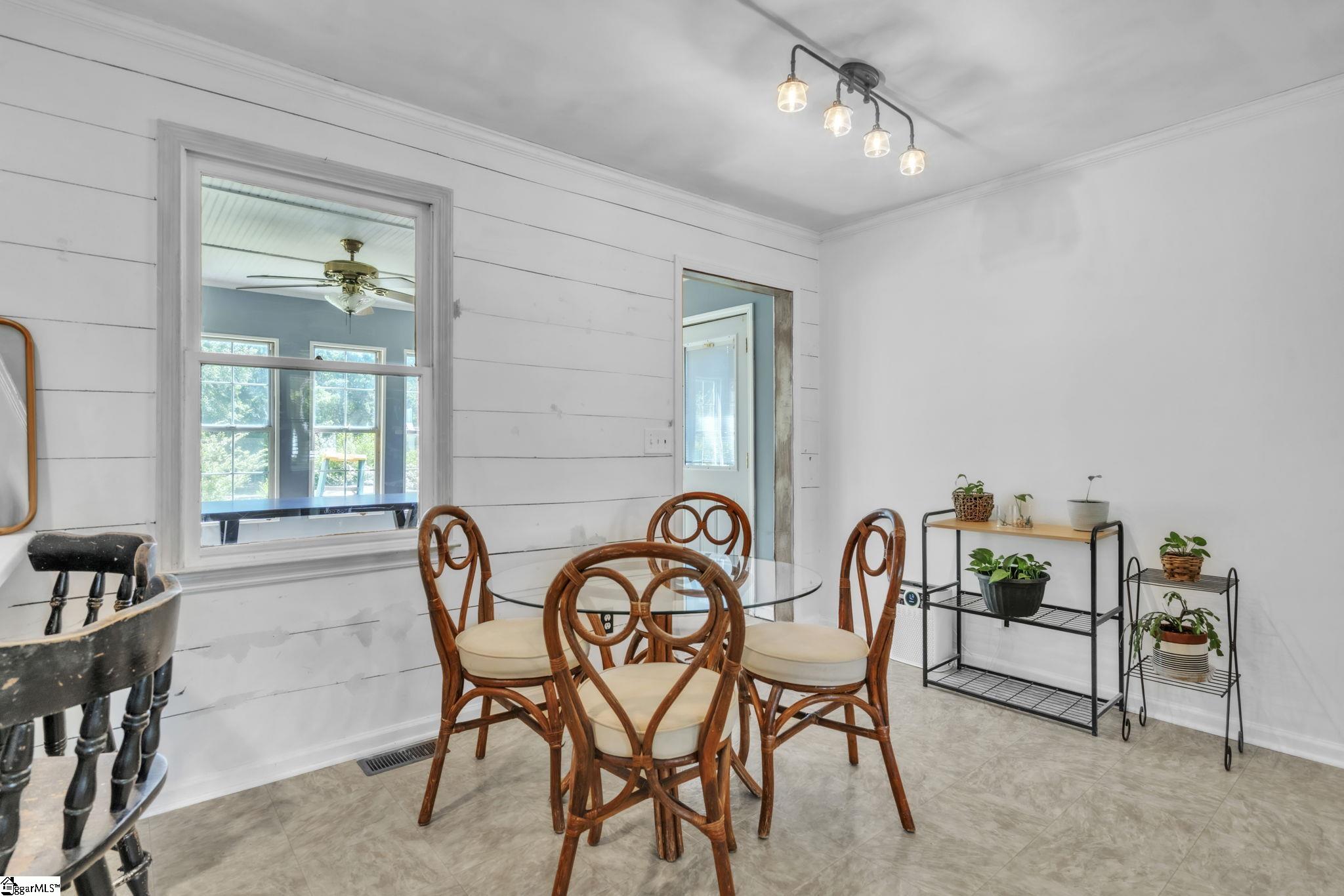 408 Bakerville Road Easley, SC 29642 - Photo 7 of 32