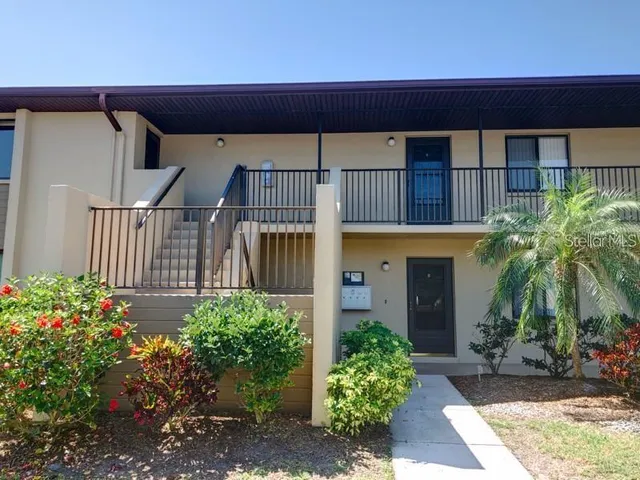 $3,000 | 4056 Oakview Drive, Unit E7, Port Charlotte, FL 33980