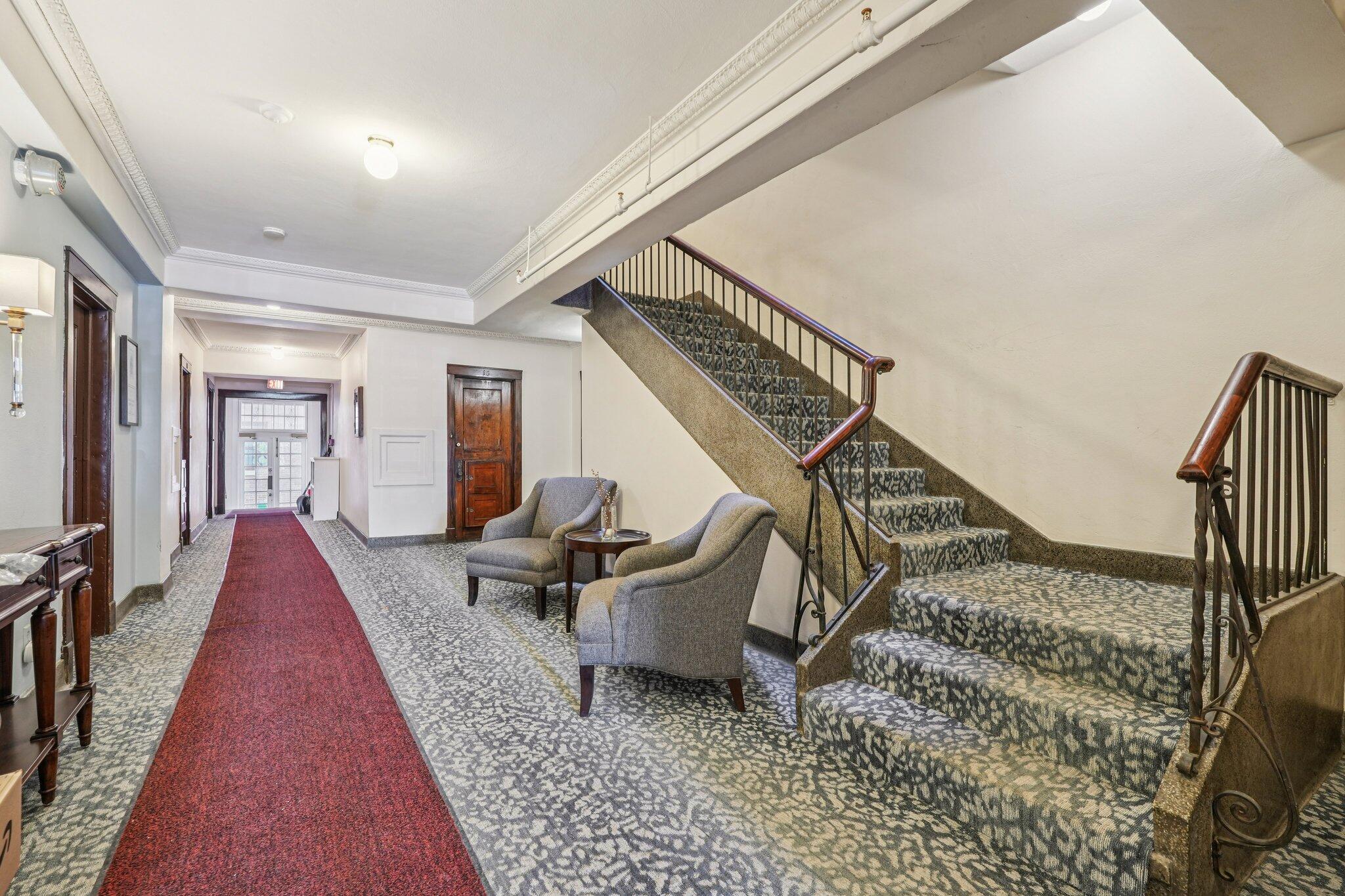 1983 North Summit Avenue, Unit 34 Milwaukee, WI 53202 - Photo 2 of 35 First Floor Entrance