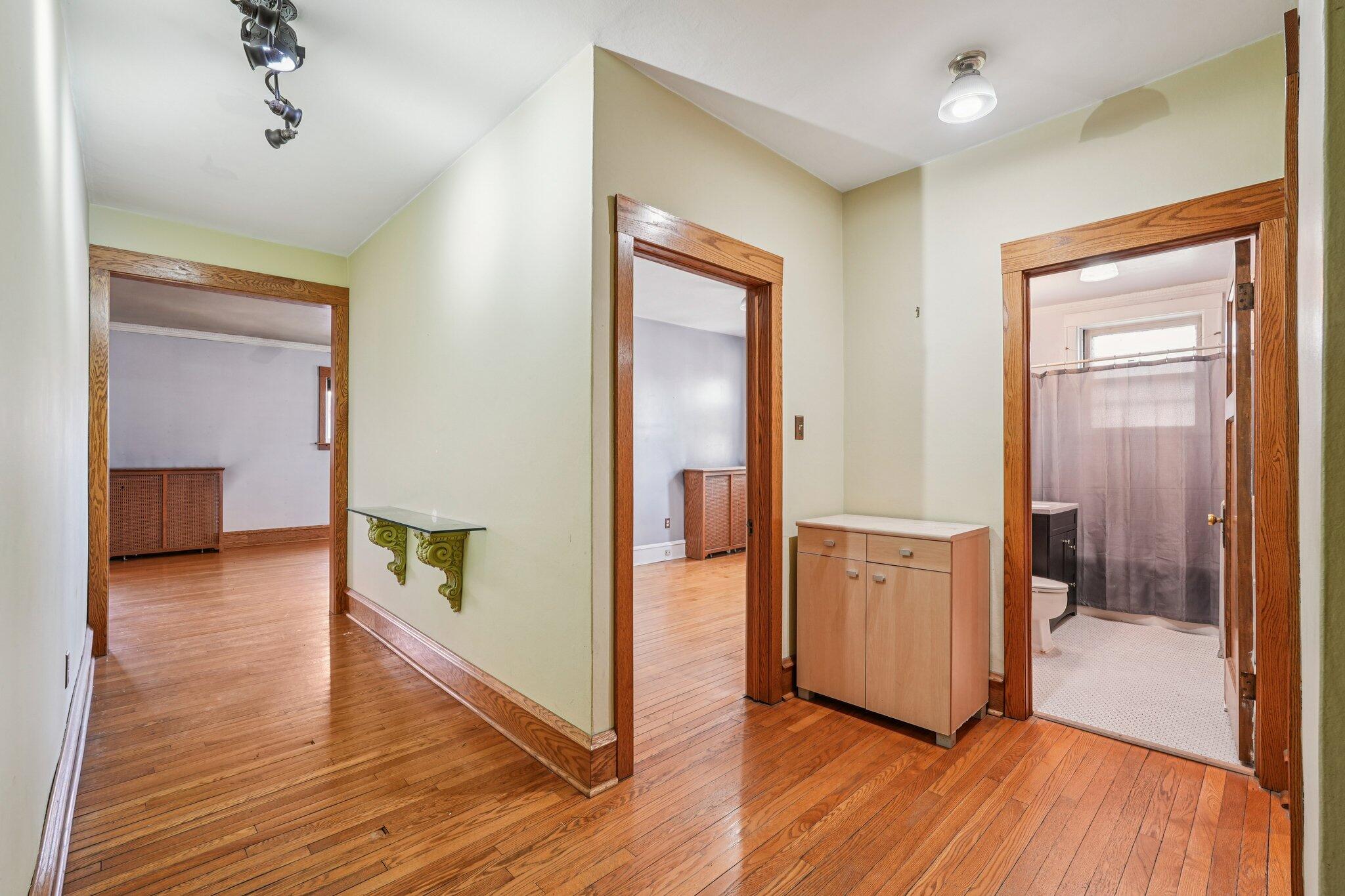 1983 North Summit Avenue, Unit 34 Milwaukee, WI 53202 - Photo 4 of 35 Gorgeous Hardwood Floors