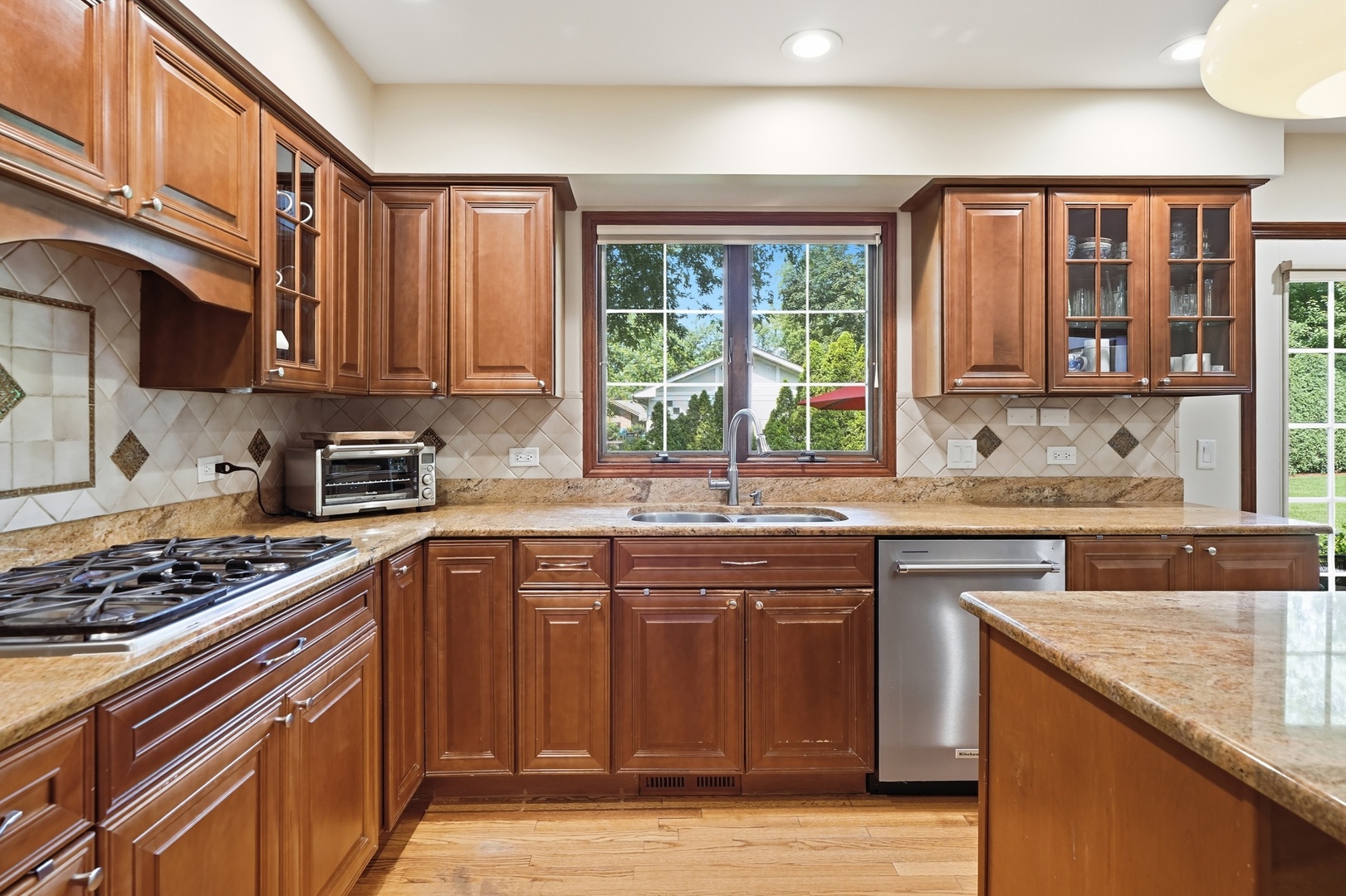 8100 Lake Ridge Drive Burr Ridge, IL 60527 - Photo 17 of 48 Gallery Image 17