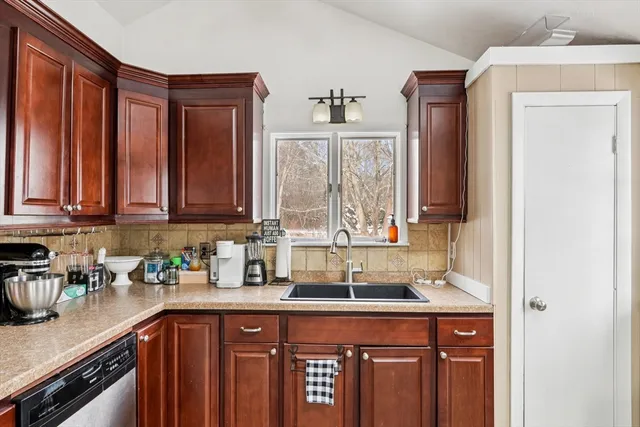 $570,000 | 21 Briggs Street, Taunton, MA 02780