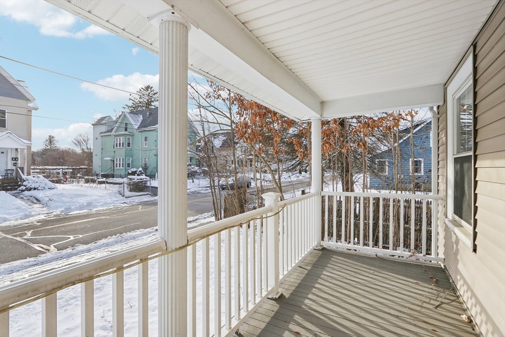 21 Briggs Street Taunton, MA 02780 - Photo 4 of 41