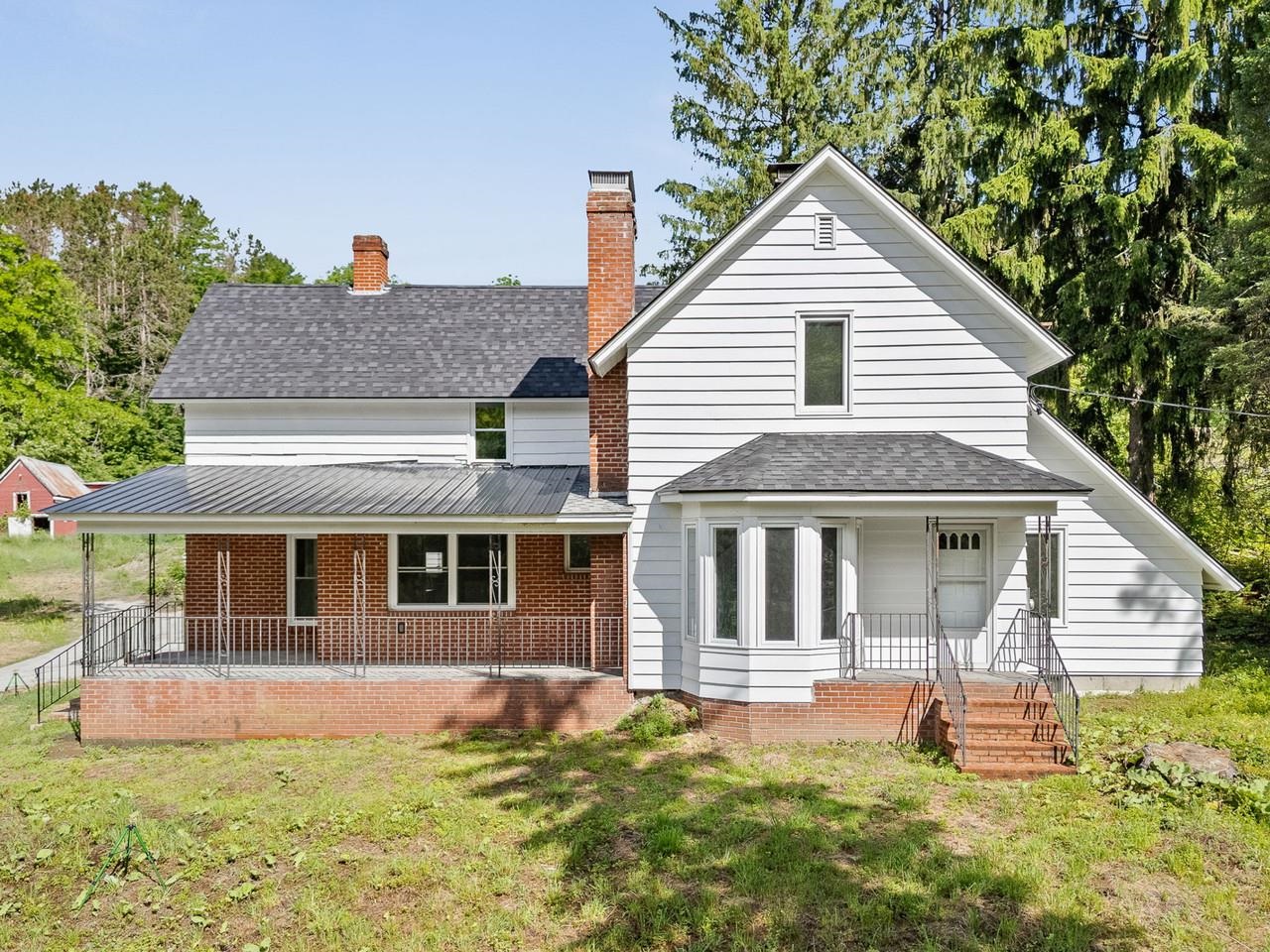 360 East Montpelier Road Barre Town, VT 05641 - Photo 2 of 58