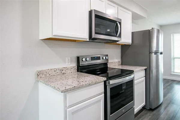 $140,000 | 849 Gun Barrel Lane, Unit F5, Gun Barrel City, TX 75156