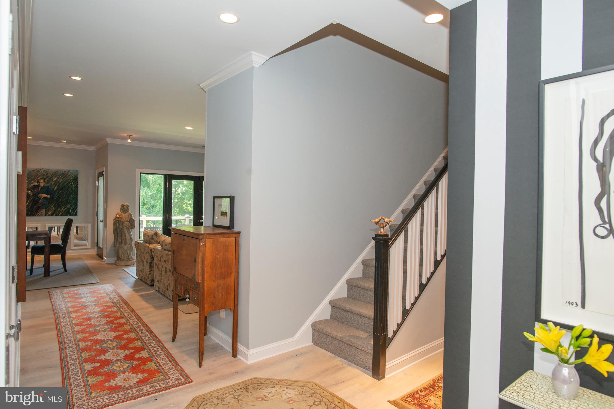 9 Devon Hill Road, Unit B2 Baltimore, MD 21210 - Photo 20 of 58 From foyer, view of wide hall to living area