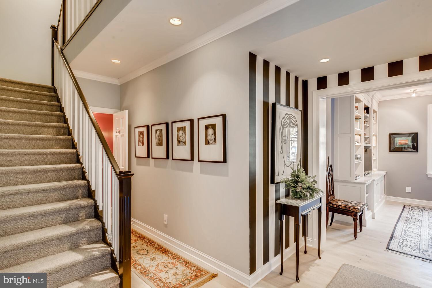 9 Devon Hill Road, Unit B2 Baltimore, MD 21210 - Photo 21 of 58 Rear of entrance foyer