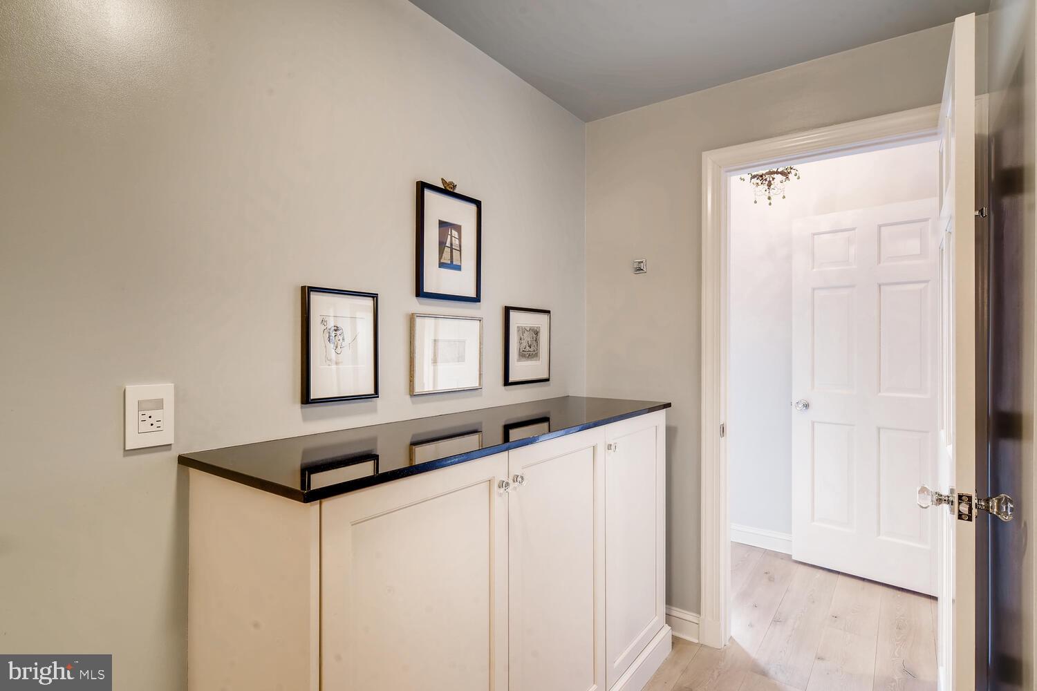 9 Devon Hill Road, Unit B2 Baltimore, MD 21210 - Photo 43 of 58 FEATURE: Linen storage in primary bathroom