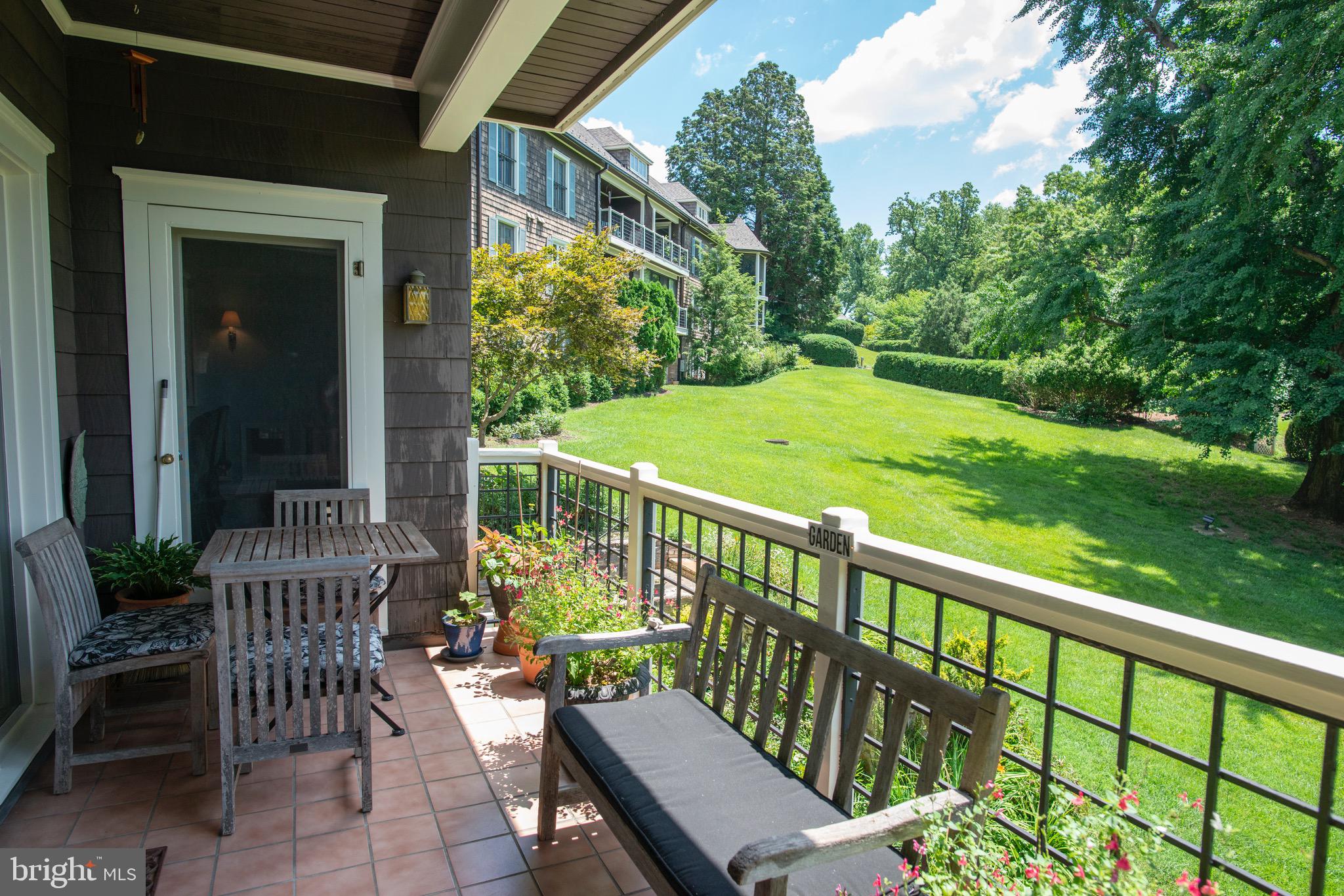 Entrance to dining room from 1st floor balcony