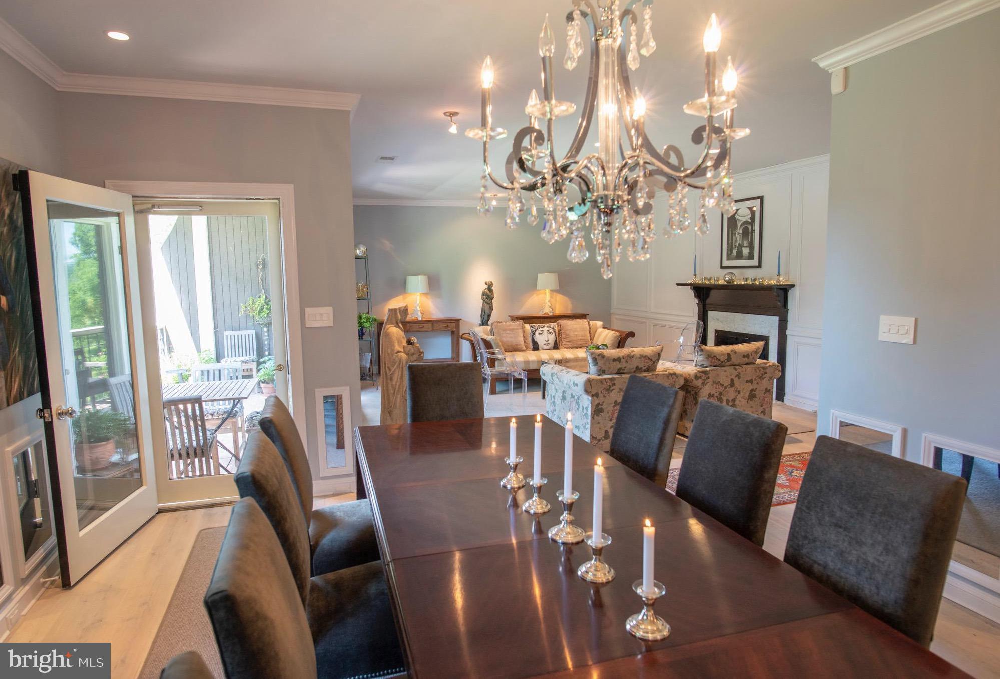 9 Devon Hill Road, Unit B2 Baltimore, MD 21210 - Photo 9 of 58 Spacious dining room opens to living rm & balcony
