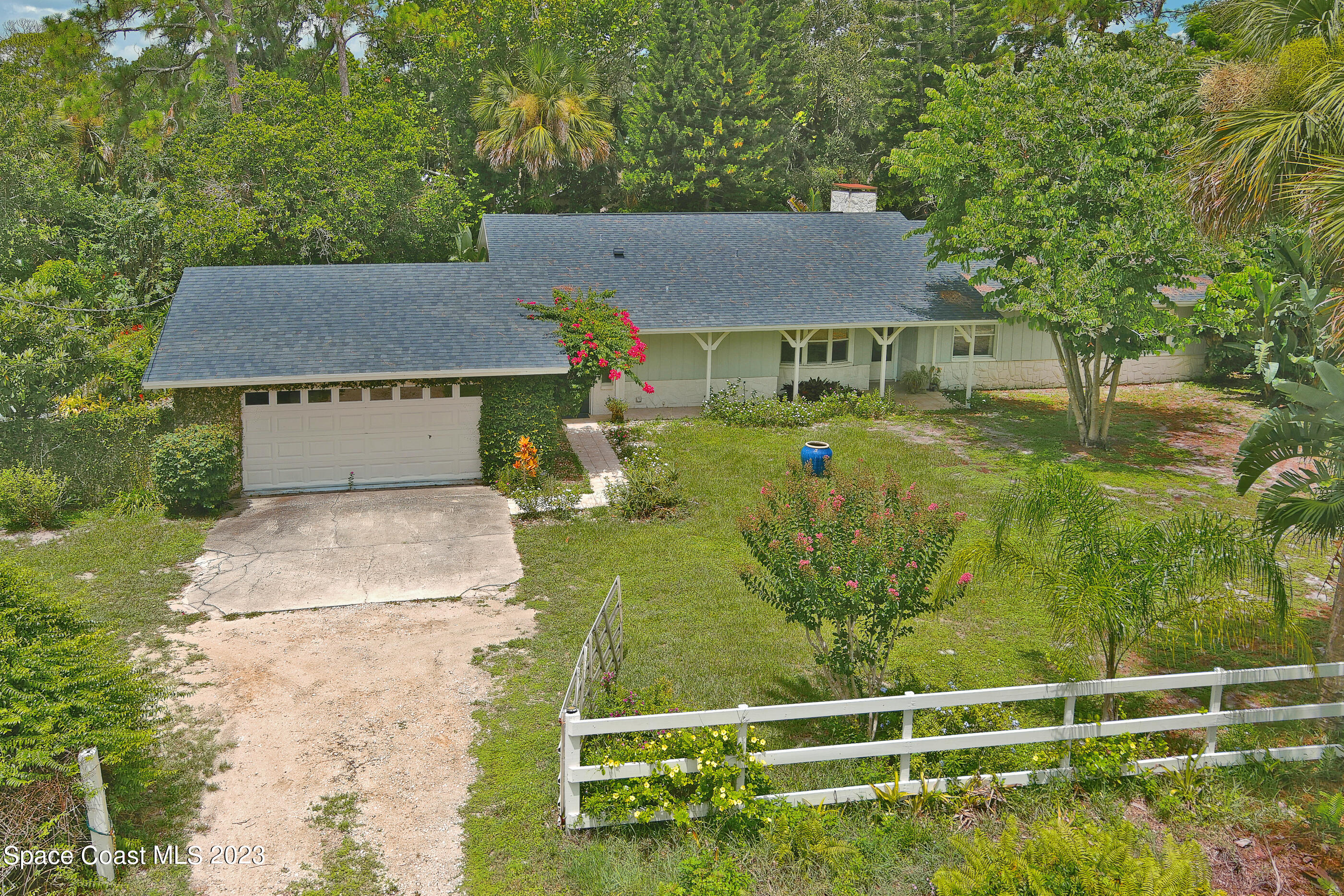a view of a house with pool