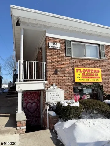 $1,850 | 114 North Beverwyck Road, Unit 11, Lake Hiawatha, NJ 07034