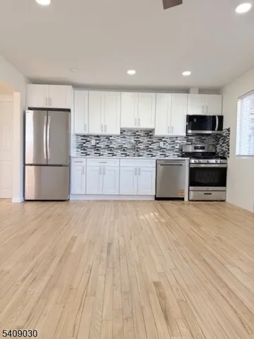 $1,850 | 114 North Beverwyck Road, Unit 11, Lake Hiawatha, NJ 07034