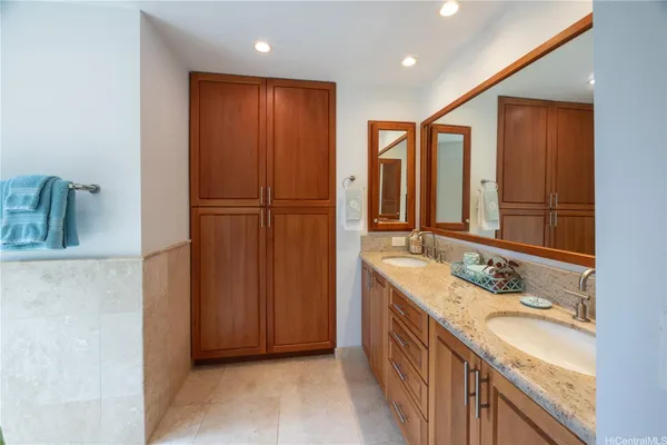 $1,725,000 | 626 Papalani Street, Kailua, HI 96734