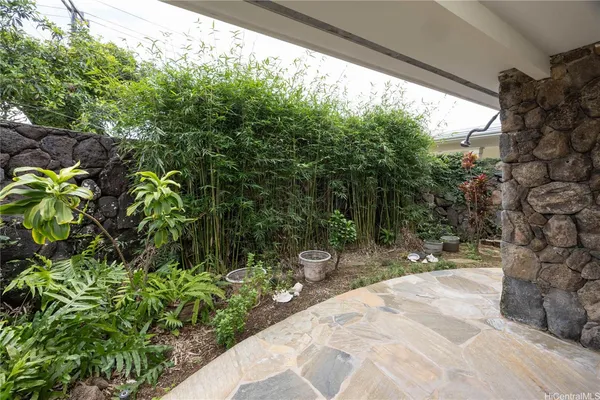 $1,725,000 | 626 Papalani Street, Kailua, HI 96734
