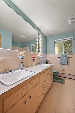 $805,000 | 2511 Londonderry Road, Ann Arbor, MI 48104