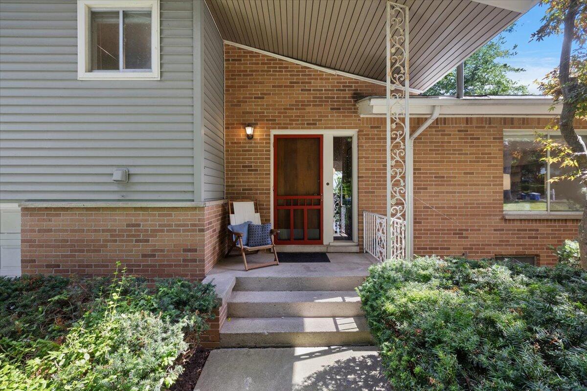 2511 Londonderry Road Ann Arbor, MI 48104 - Photo 7 of 47 05-2511 Londonderry Rd-5