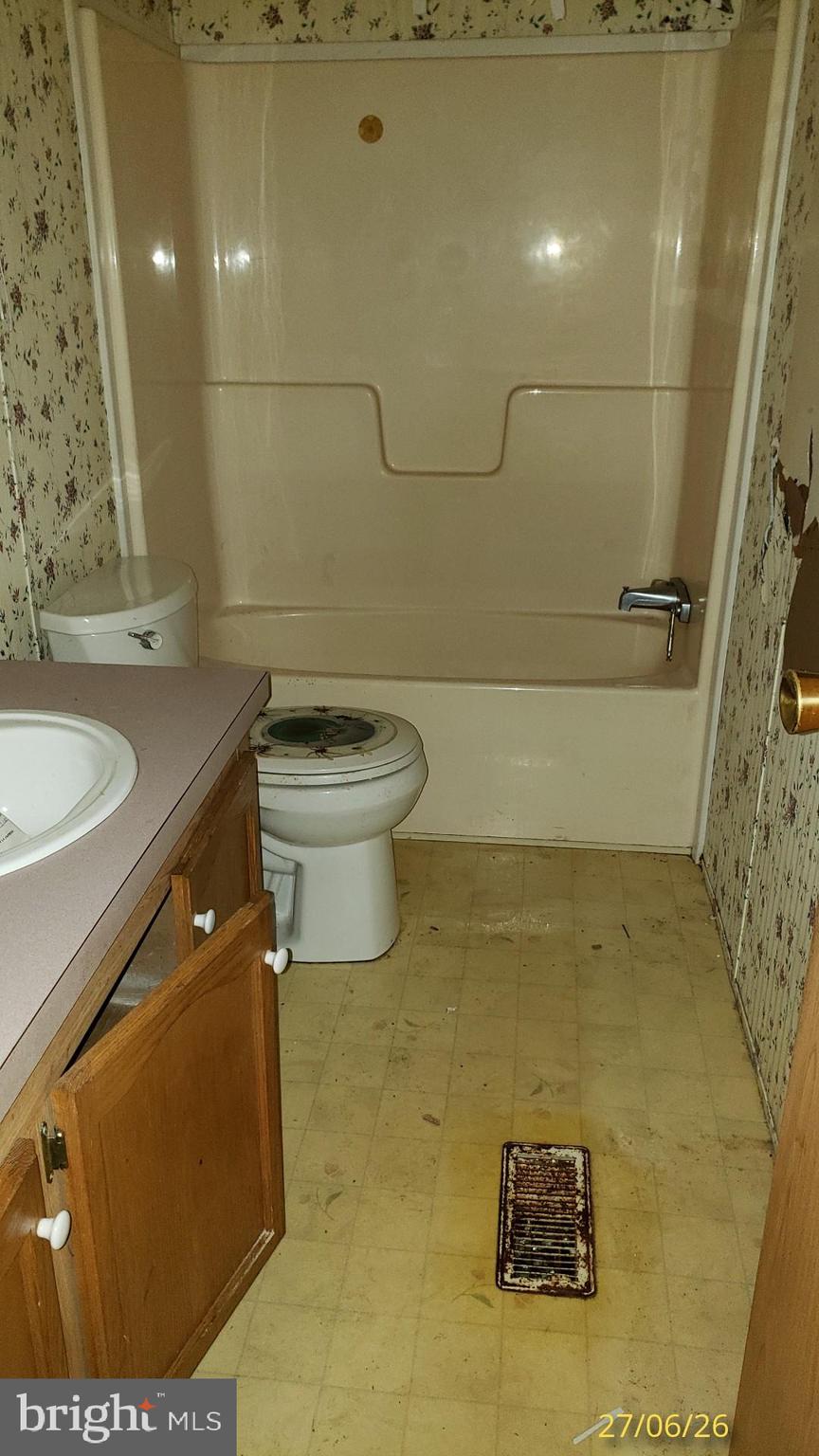 31 Old Mountain Road Bethel, PA 19507 - Photo 20 of 21 Bathroom