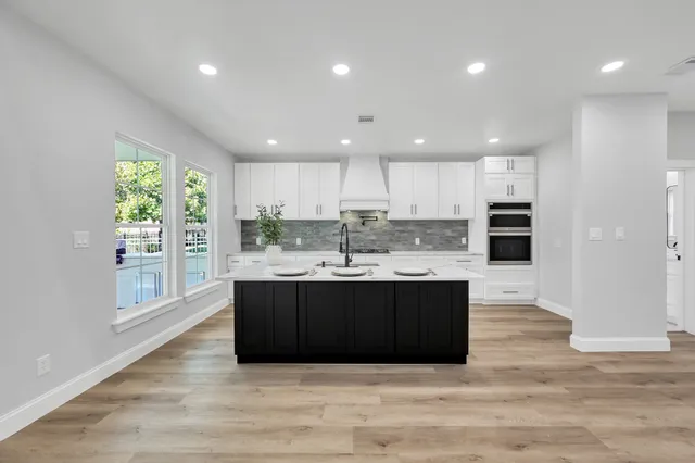 $4,100 | 49 Winterhaven Lane, Montgomery, TX 77356