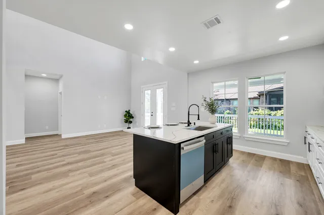 $4,100 | 49 Winterhaven Lane, Montgomery, TX 77356