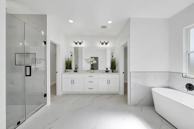 $4,100 | 49 Winterhaven Lane, Montgomery, TX 77356