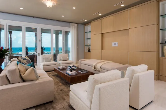 $65,900,000 | 900 South Ocean Boulevard, Manalapan, FL 33462