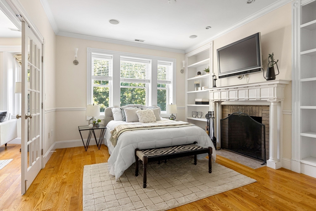 14 Marshal Street, Unit 3 Brookline, MA 02446 - Photo 11 of 19